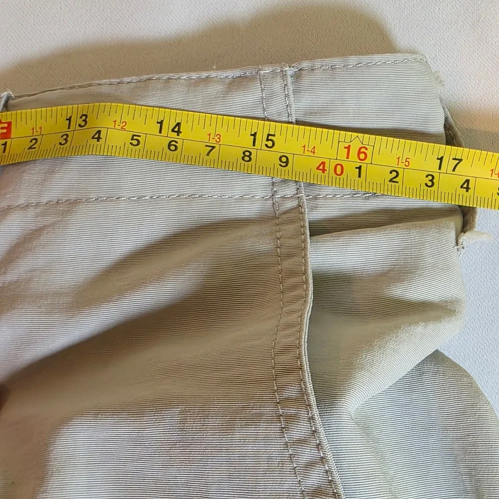 Gill Sailing Shorts Tan Grey Mens Large Nylon Technical Boat Cargo Yachting
